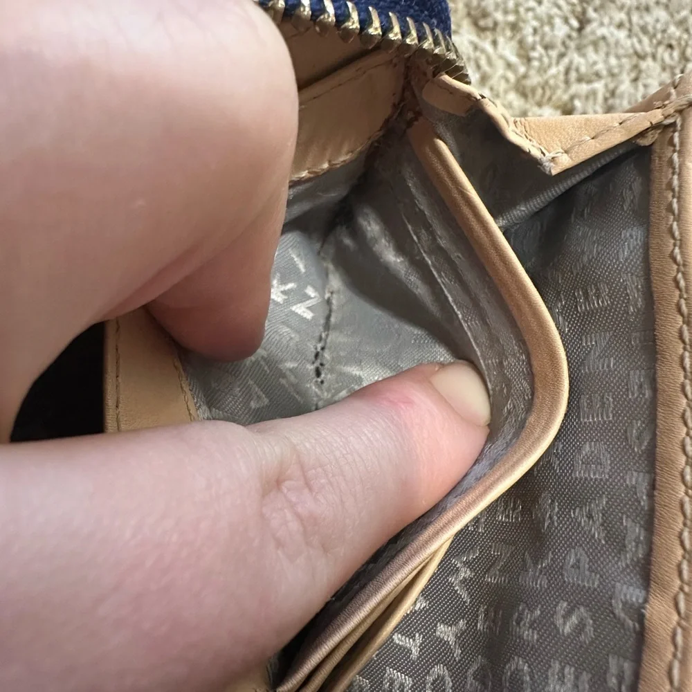 Kate Spade Blue Wallet - Picture 13 of 16